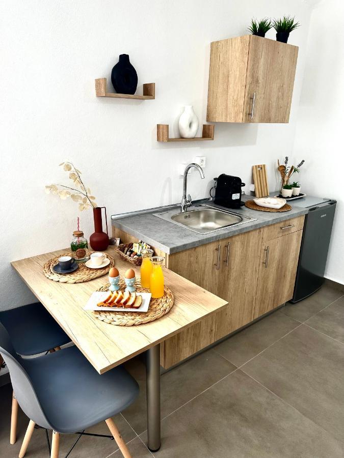 Aeron Suites Exo Gonia Ngoại thất bức ảnh